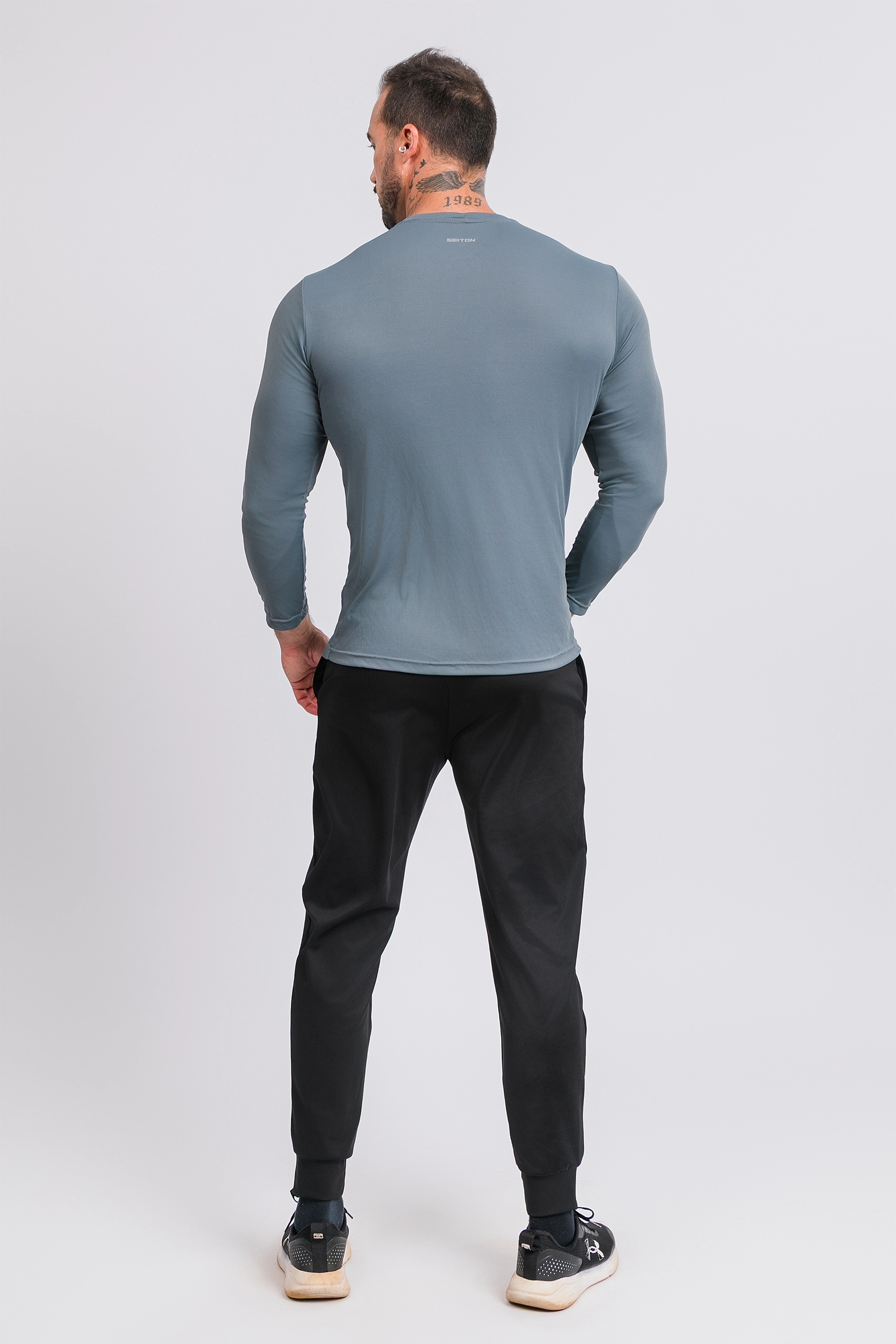 Camiseta Manga Longa Active Tecido Micro Delfos